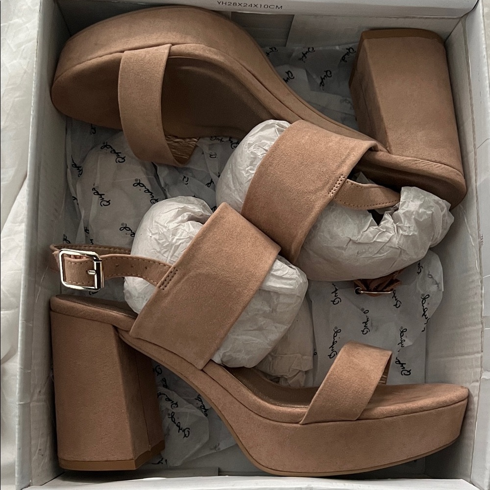 Elegant Tan Block Platform Heel Sandals